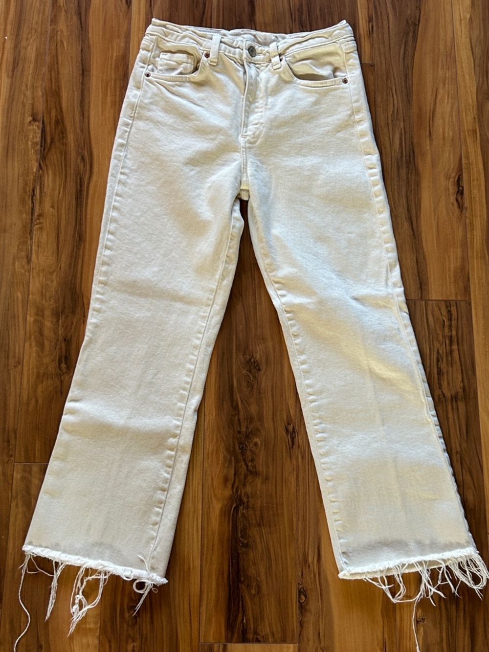 Zara Off-White Capri Jeans - Picture 7 of 8